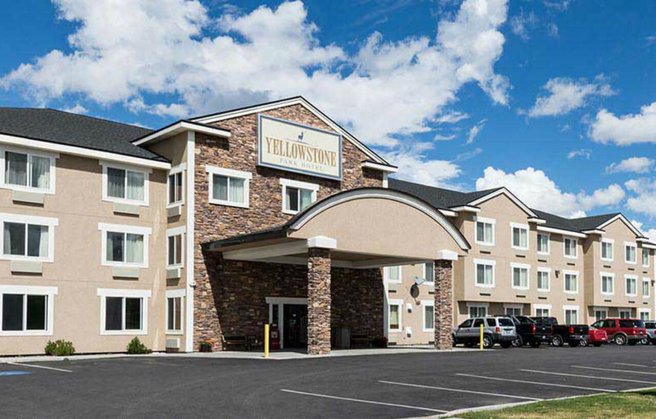 Yellowstone Park Hotel West Yellowstone Exterior photo
